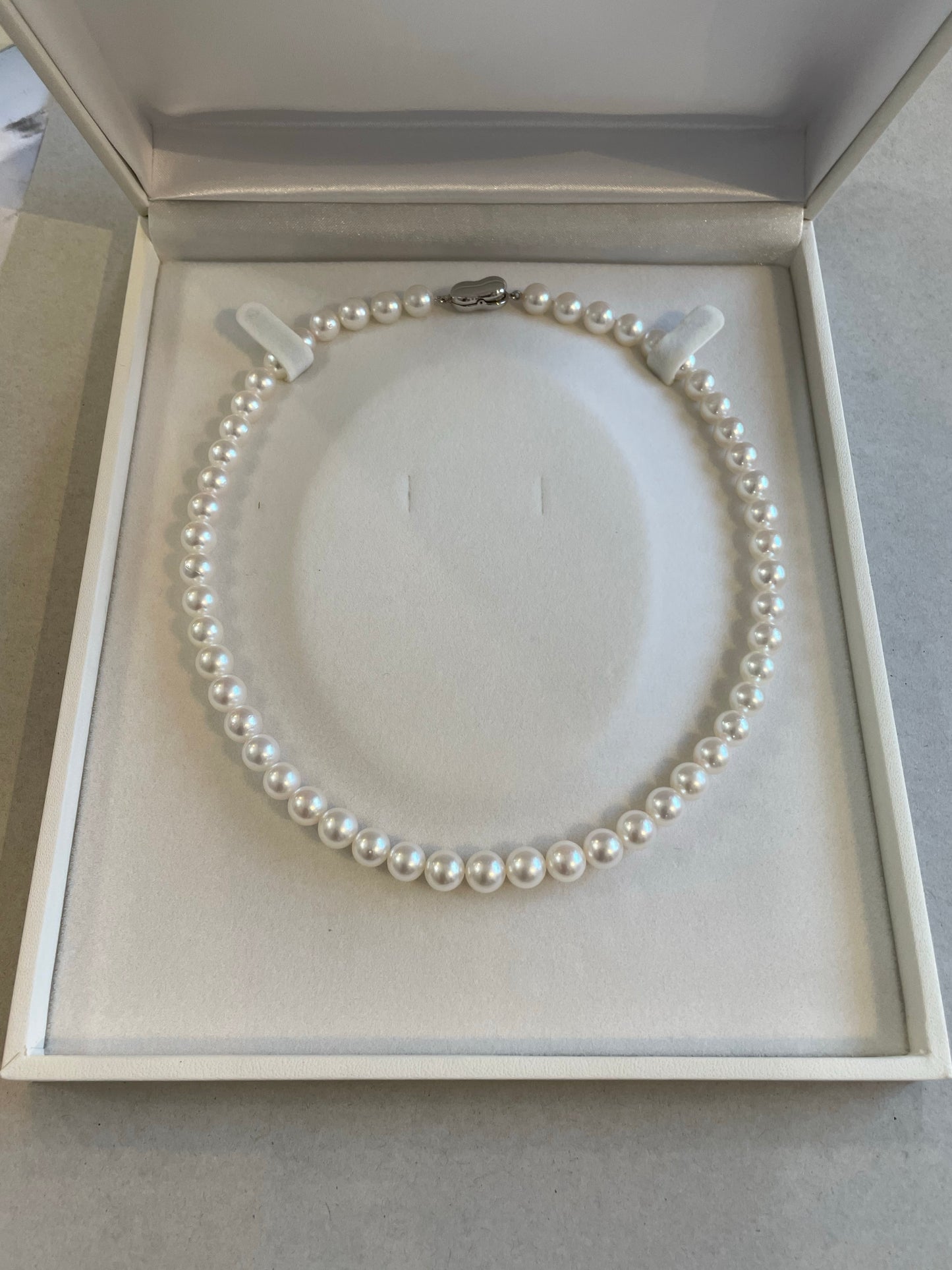 Akoya pearl necklace 8-8.5mm 43cm